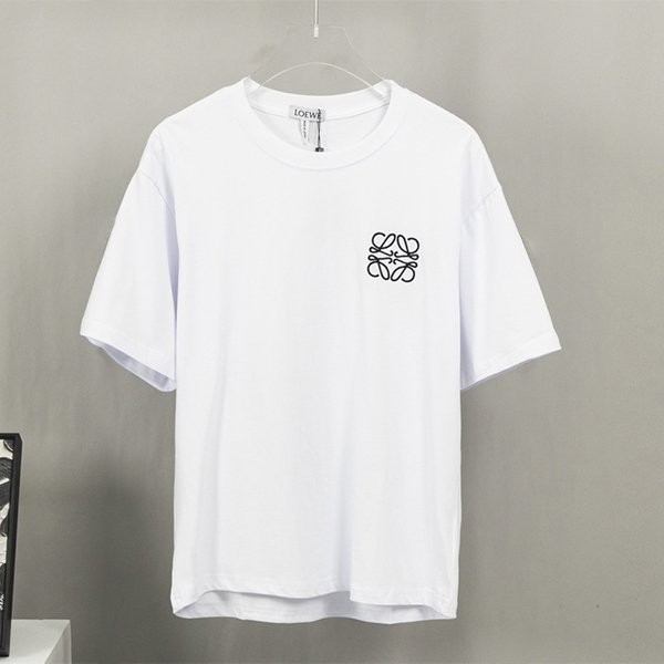 ロエベ 服