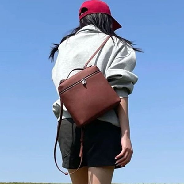 超入手困難♪ロロピアーナ Extra Pocket バックパック L23.5 偽物 rol36099